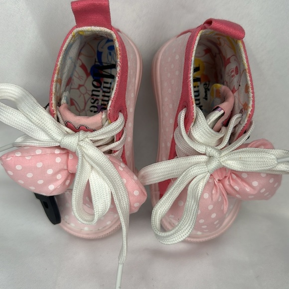 Ground Up Disney Minnie Mouse Hi Sneaker - Picture 5 of 10